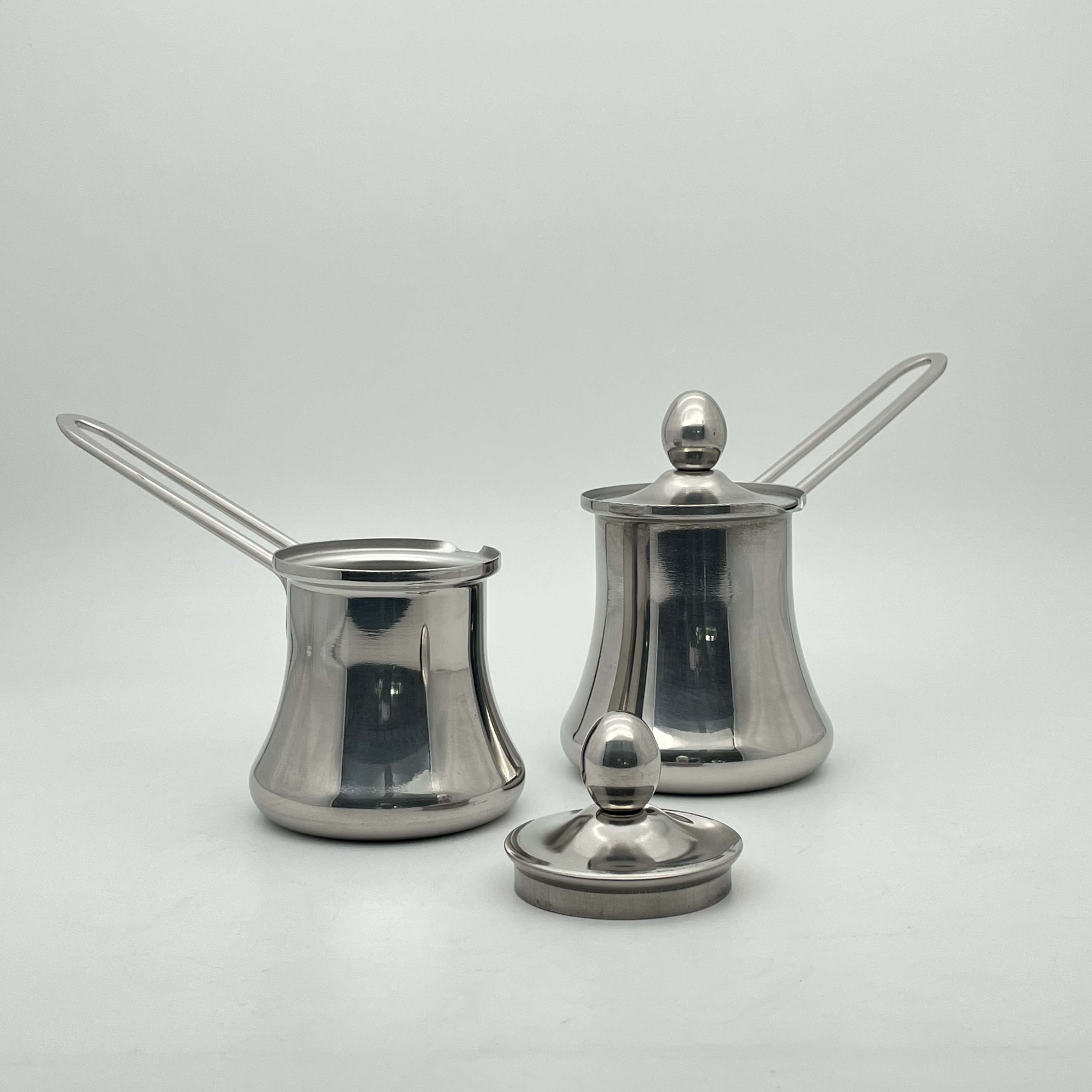 Stainless steel spill-proof milk pitcher