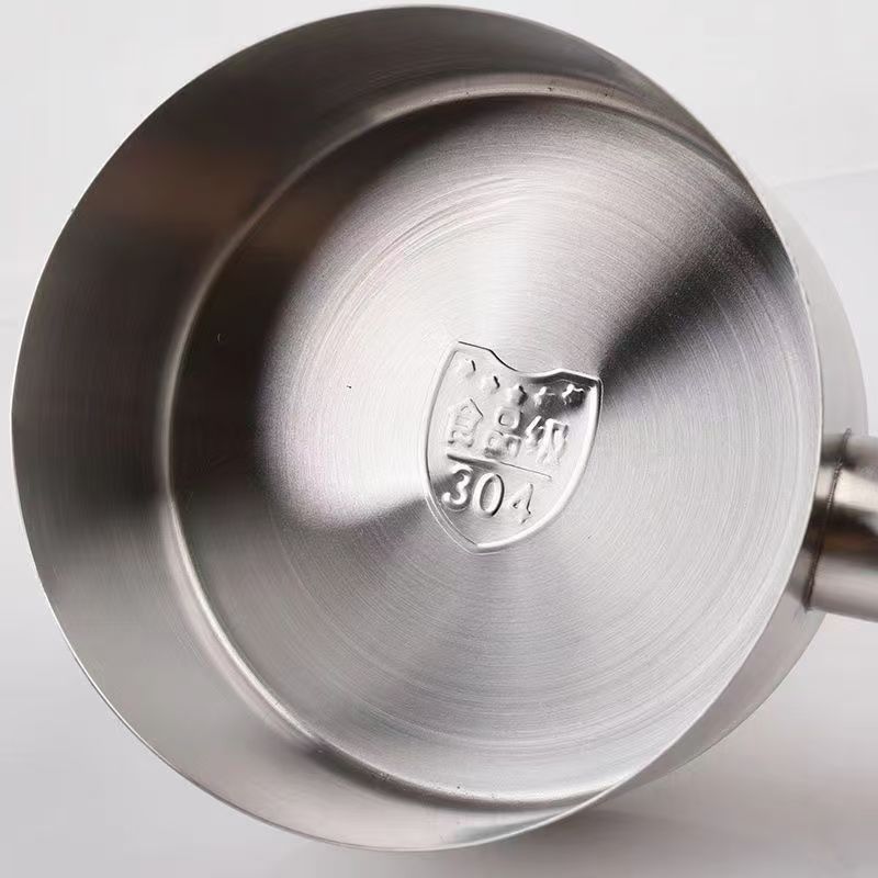 Hong Kong-style water ladle